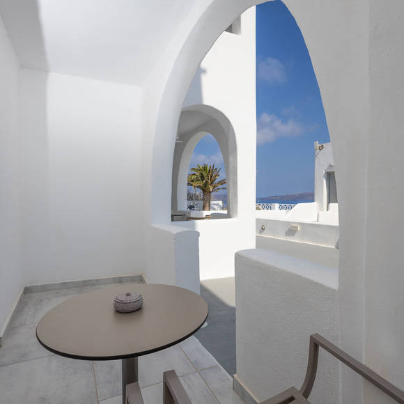 Santorini-View-Hotel-Standard-Room-limited-view-terrace