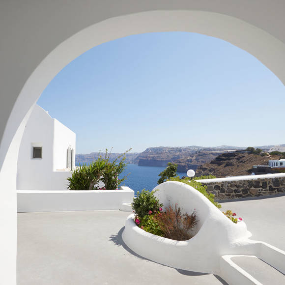 Santorini View Hotel beautiful patio with gardens and sea view