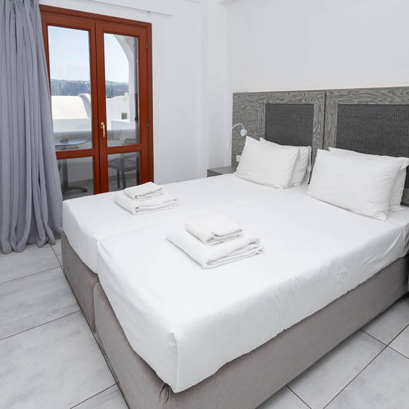 Santorini-View-Hotel-Standard-Room-sea-view-1